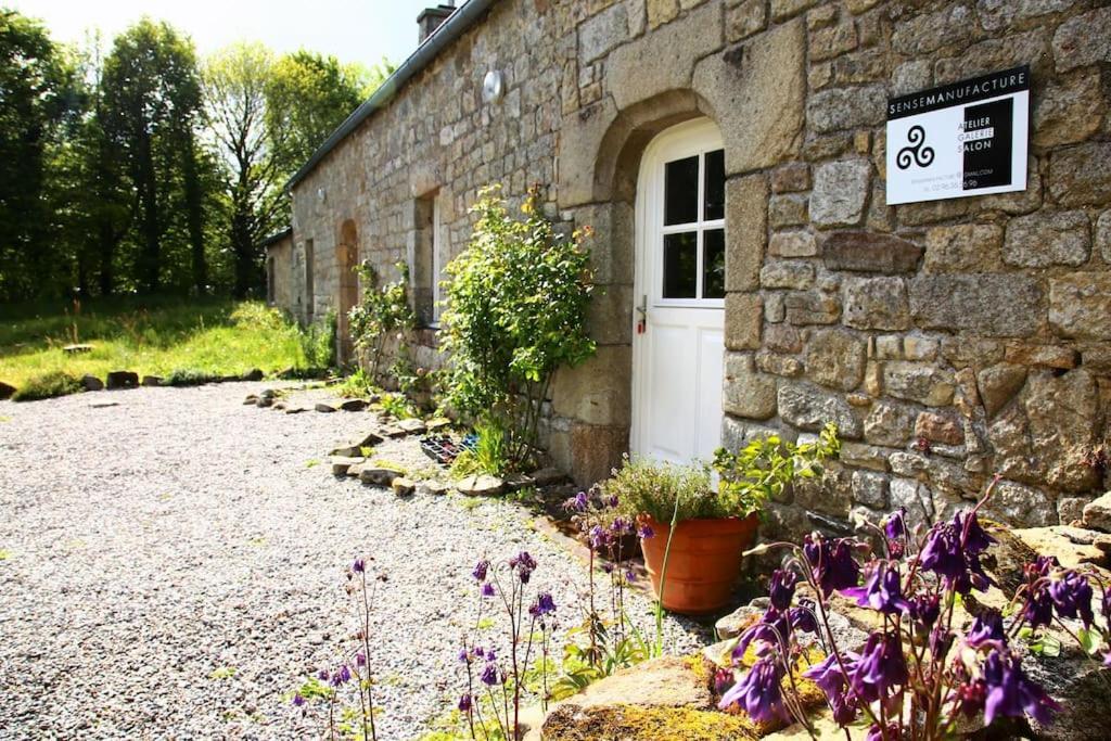 Relax With Art And Nature Mellionnec Exterior photo