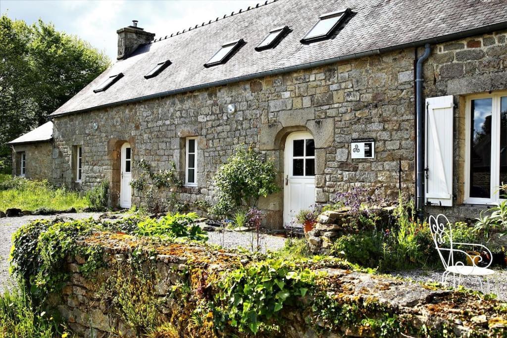 Relax With Art And Nature Mellionnec Exterior photo